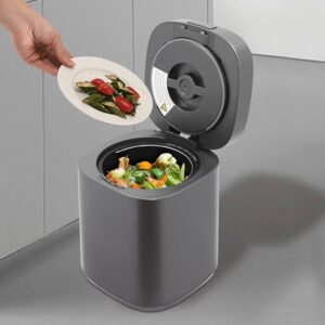 Why Busy Households Are Switching to a Smart Composter Instead of a Traditional Compost Pile