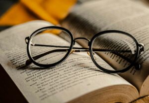 Eye Lens: A Complete Guide to Better Vision and Stylish Eyewear 1 Eye Lens: A Complete Guide to Better Vision and Stylish Eyewear