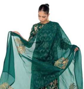 How to Choose the Perfect Dupatta for Lehenga Online