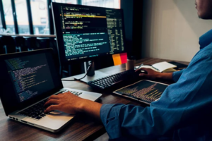 Leveraging Web Development Services and Web Maintenance and Support Services for E-Commerce Optimization 1 Leveraging Web Development Services and Web Maintenance and Support Services for E-Commerce Optimization