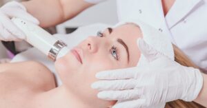Does Laser Skin Tightening Help Loose Skin Naturally? 1 Does Laser Skin Tightening Help Loose Skin Naturally?