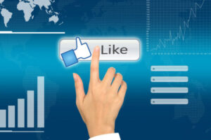 Build B2B Social Media Engagement into Revenue 1 Build B2B Social Media Engagement into Revenue