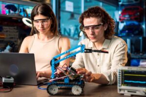 How an Industrial Robotics Course in India Bridges the Industry Skills Gap