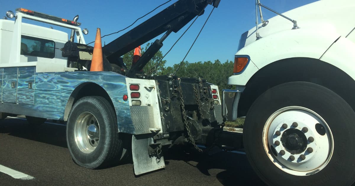 commercial towing 1