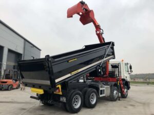 Grab Hire Harrogate vs Skip Hire: Which Is the Better Choice?