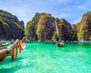 Exploring Thailand’s Historic Railway Routes and Scenic Train Journeys