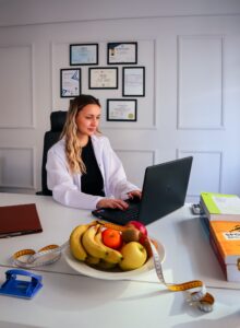 Best Dietitian in Lahore Shares Secrets to Long-Term Weight Management 1 Best Dietitian in Lahore Shares Secrets to Long-Term Weight Management