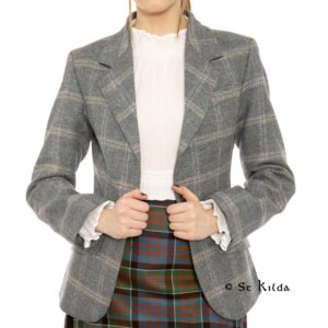 Ladies Tweed Blazer Buying Guide: Everything You Need to Know 1 Ladies Tweed Blazer Buying Guide: Everything You Need to Know