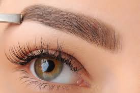 Eyebrow Transplant in Dubai for Fuller Brows and Natural-Looking Definition 1 Eyebrow Transplant in Dubai for Fuller Brows and Natural-Looking Definition