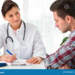 doctor talking to patient 29162305