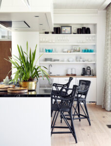 Coastal Elegance Meets Contemporary Minimalism 1 Coastal Elegance Meets Contemporary Minimalism