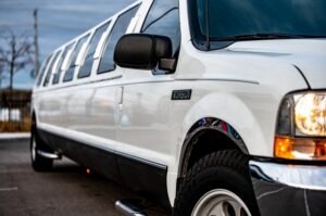 Private Limo Hire Birmingham: Luxury and Comfortable Group Travel 1 Private Limo Hire Birmingham: Luxury and Comfortable Group Travel