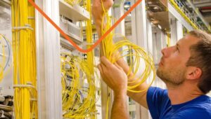 What Every Business Should Check before Commercial Wi-Fi Installation 1 What Every Business Should Check before Commercial Wi-Fi Installation