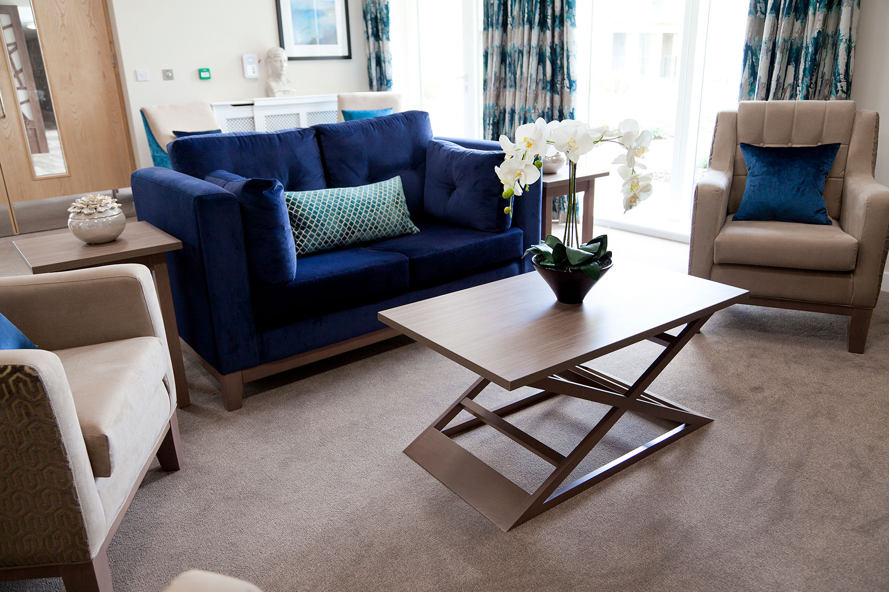 contract furniture manufacturing
