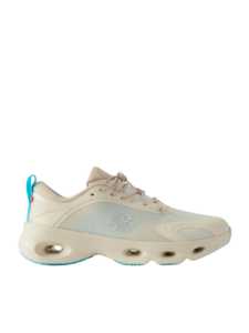 On Cloud: Where Everyday Comfort Meets Modern Performance 1 On Cloud: Where Everyday Comfort Meets Modern Performance