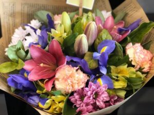 How a Skilled Florist Can Help Bring Your Dream Wedding Flowers to Life