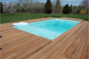 How Pool Decking Services Can Transform Your Outdoor Space