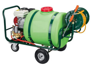 Why a motorised knapsack sprayer helps farmers manage pests with better field coverage 1 Why a motorised knapsack sprayer helps farmers manage pests with better field coverage