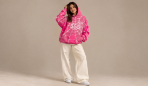 Modern Streetwear Curation: Fleeces, Shoes & Tour Apparel 1 Modern Streetwear Curation: Fleeces, Shoes & Tour Apparel