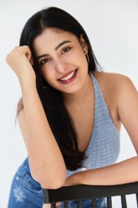 Modeling Agency in India: Exploring Opportunities for Aspiring Models 1 Modeling Agency in India: Exploring Opportunities for Aspiring Models
