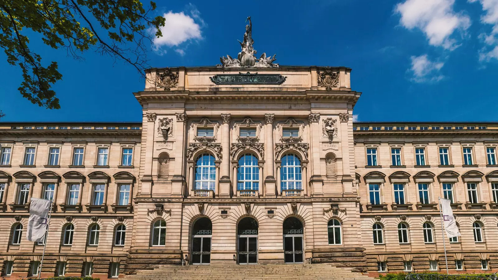 Right University in Germany