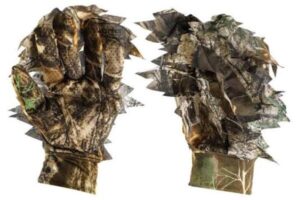 Titan 3D: Choosing a Leafy Suit for Deer Hunting With Natural Concealment