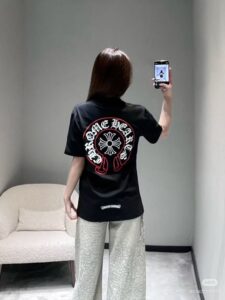 Chrome Hearts: Where Luxury Craftsmanship Meets Modern Street Style 1 Chrome Hearts: Where Luxury Craftsmanship Meets Modern Street Style