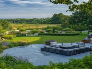 From Bare Lawn to Beautiful Retreat: A Step-by-Step Guide to Planning Your Yard Right 1 From Bare Lawn to Beautiful Retreat: A Step-by-Step Guide to Planning Your Yard Right