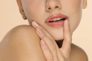How Surgeons Plan Lip Reduction Surgery in Riyadh for Facial Balance 1 How Surgeons Plan Lip Reduction Surgery in Riyadh for Facial Balance
