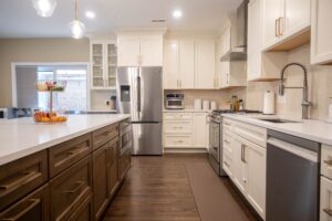 Residential Remodeling Projects: How to Choose a Design-Build Company 1 Residential Remodeling Projects: How to Choose a Design-Build Company