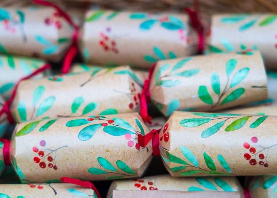 christmas-family-traditions-crafting-crackers