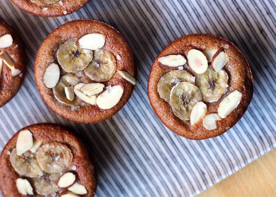 Healthy lunchbox recipes - Almond banana muffins