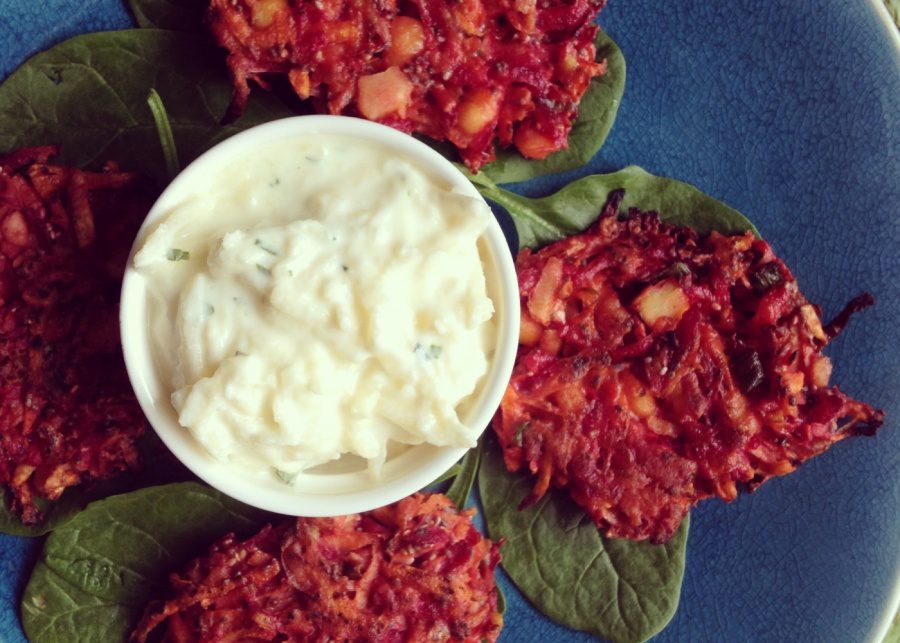 Healthy lunchbox recipes - Beetroot and chickpea fritters