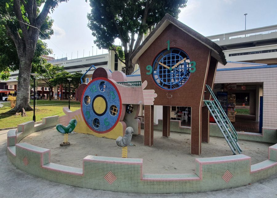 clock-playground-singapore-bishan