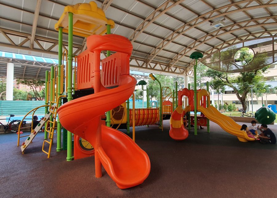 tampines-ville-playground-best-singapore