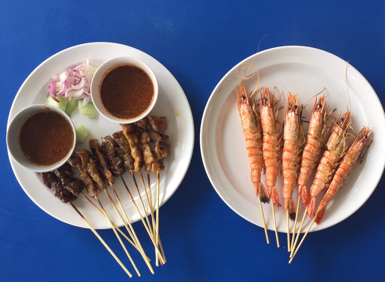 things to do with grandparents in singapore hawker centres