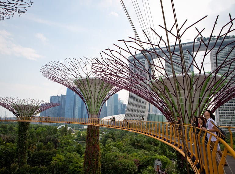 Guide to gardens by the bay