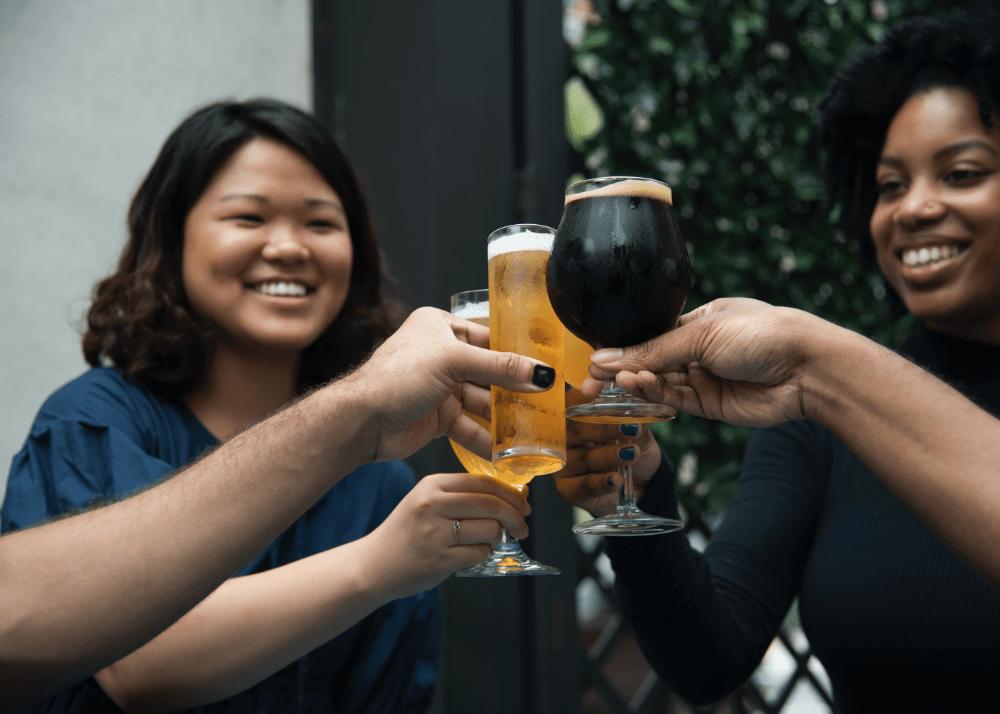 Cheers drinks with friends alcohol while pregnant