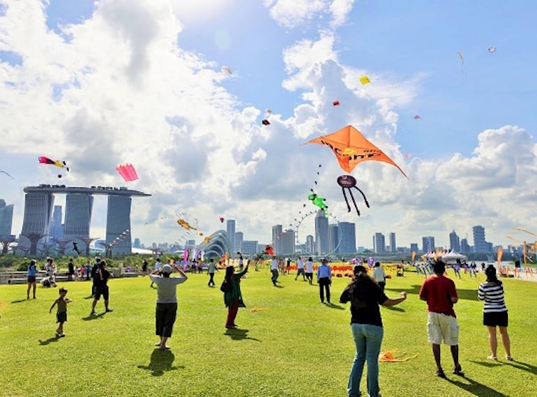 things to do at home kite making