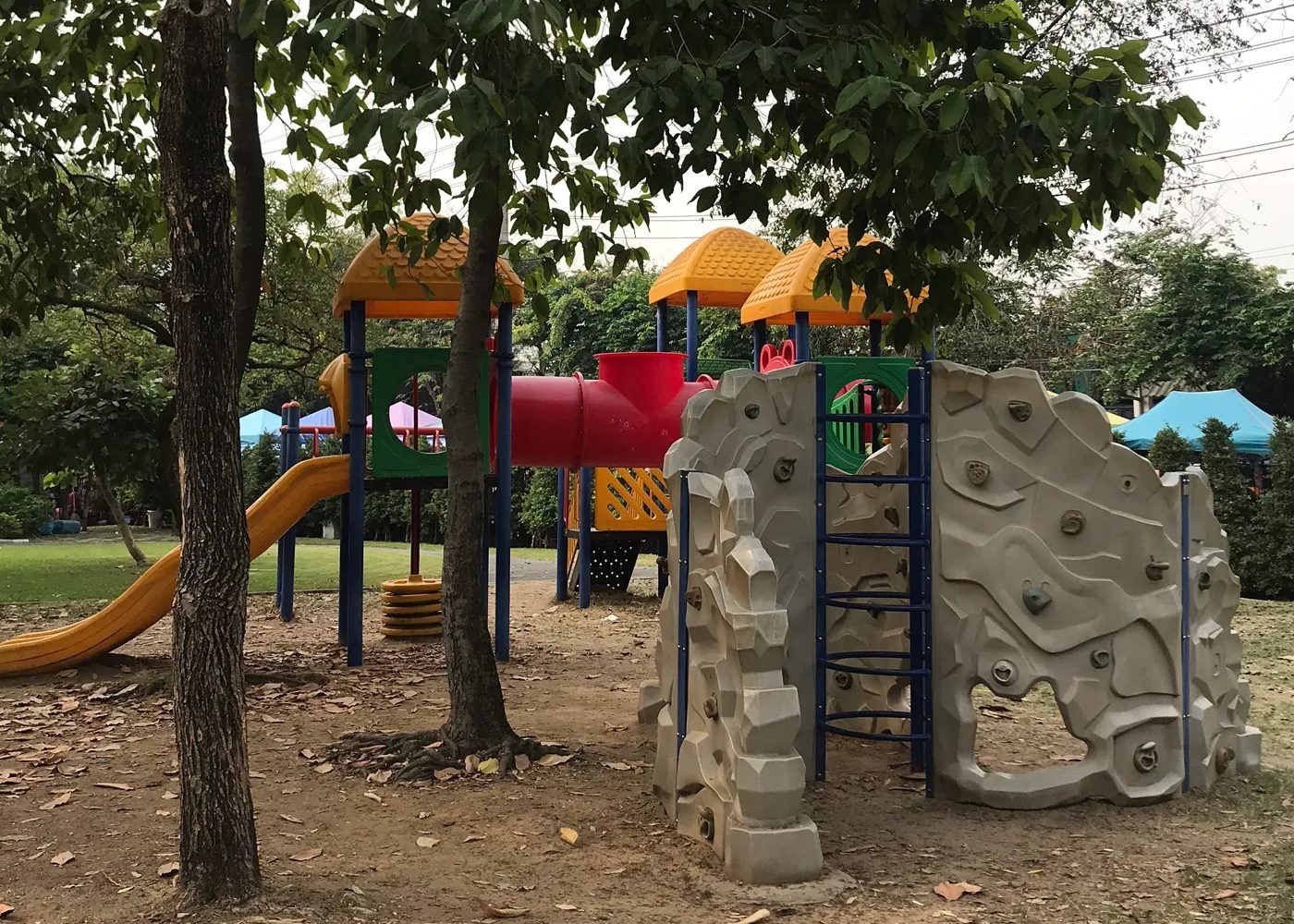 bangkok-with-kids-Chatuchak-Park-the-guestbooks