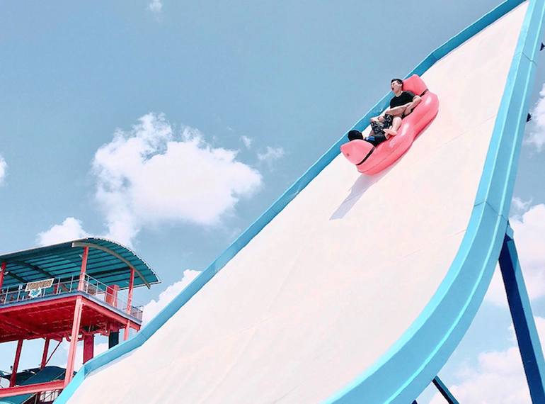 Guide to height restrictions for attractions in Singapore