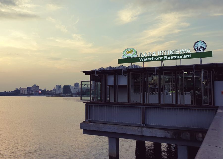 Rasa Istimewa Waterfront Restaurant | Halal food places in Singapore