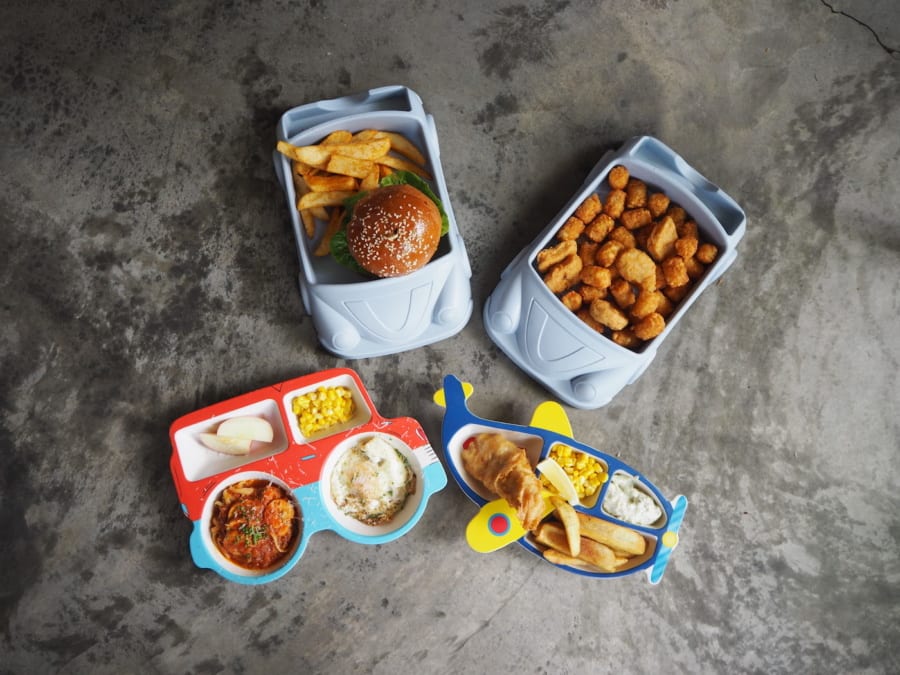 kid friendly dining in singapore the coastal settlement family restaurants