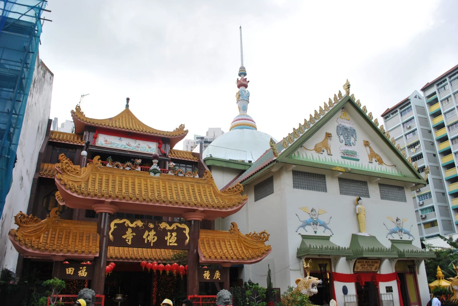 Singapore Temples: Sakya Muni Buddha Gaya Temple (Temple of 1000 Lights)