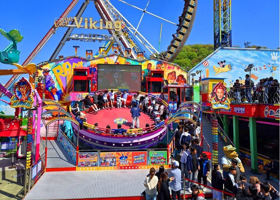 amusement park in asia south korea
