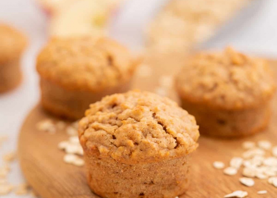 baking-ideas-with-kids-healthy-apple-muffins-15 (1)