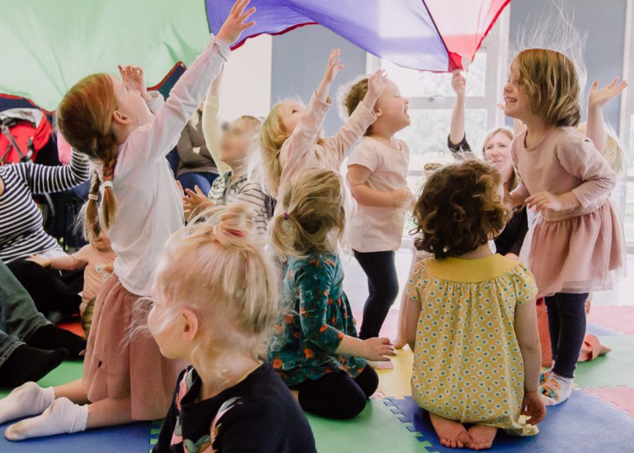 kids-entertainers-lucy-sparkle-friends-singapore-kids-entertainer