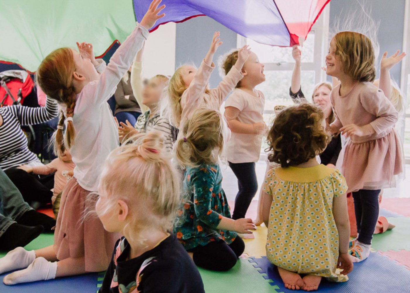 kids-entertainers-lucy-sparkle-friends-singapore-kids-entertainer