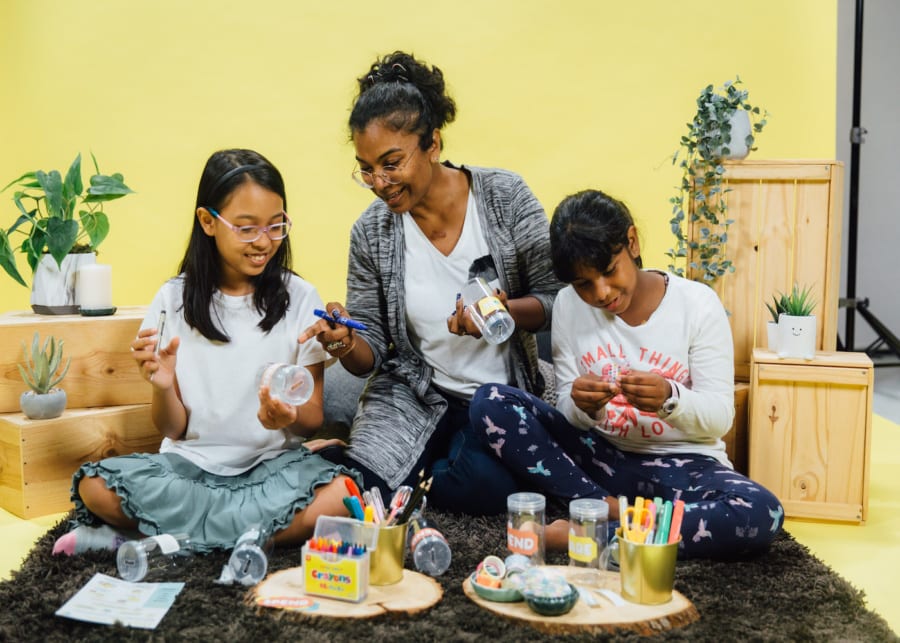 Money talks with kids | HoneyKids Asia
