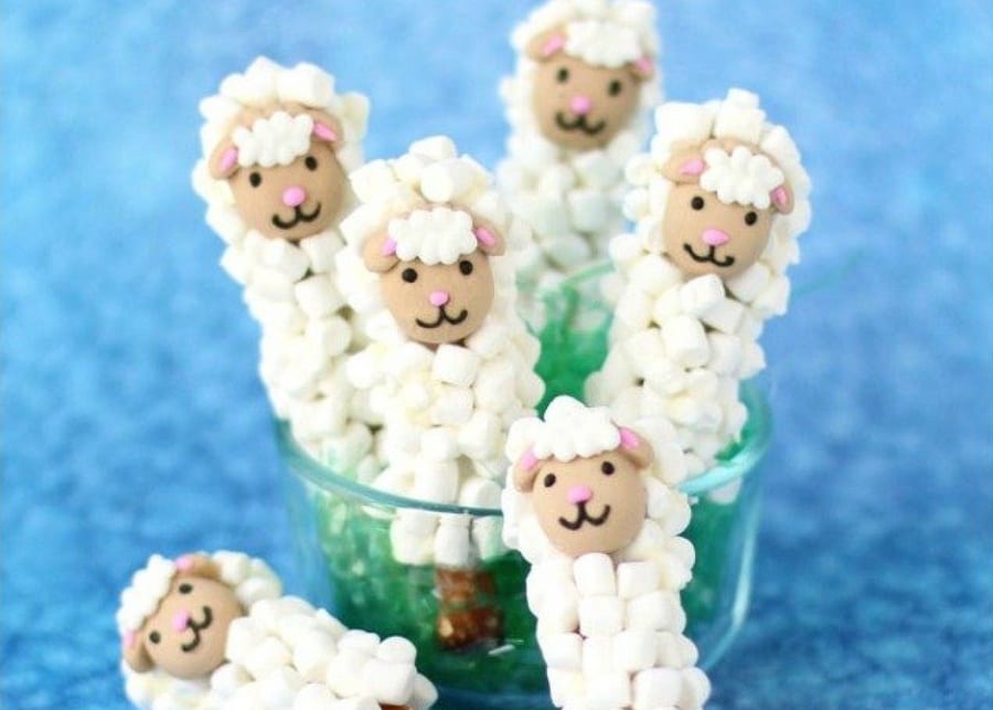 Lamb pretzel pops | Easter snacks
